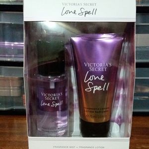NEW VS Love Spell Mist Lotion Gift Set